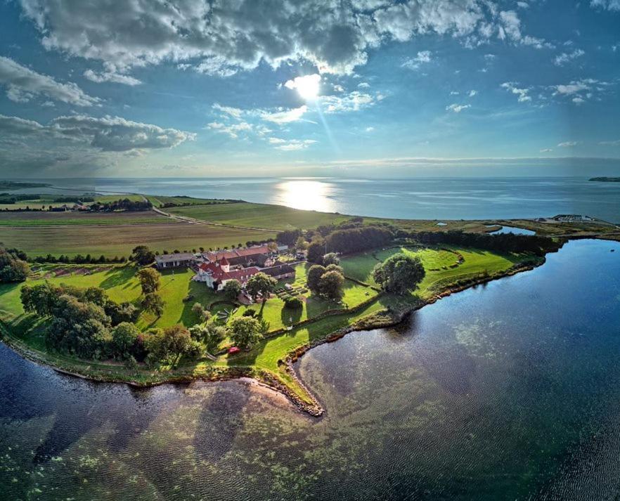 Gl. Avernaes Sinatur Hotel & Konference Ebberup Екстериор снимка