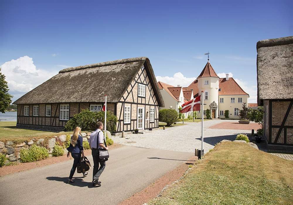 Gl. Avernaes Sinatur Hotel & Konference Ebberup Екстериор снимка