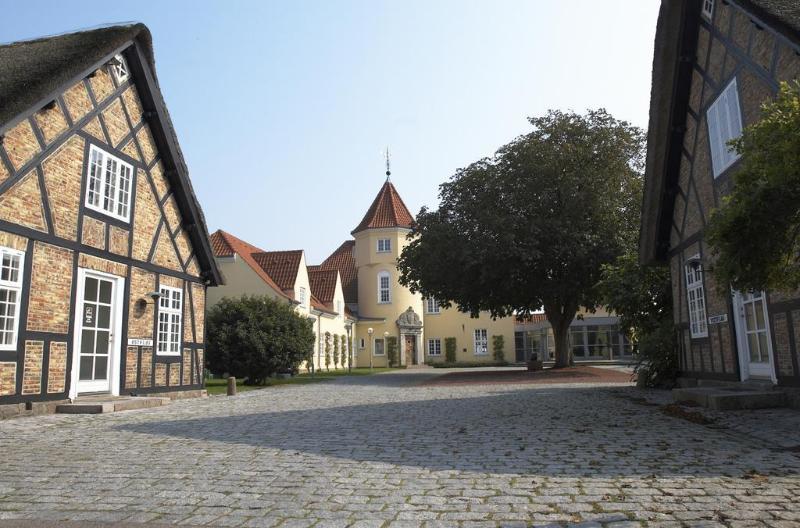 Gl. Avernaes Sinatur Hotel & Konference Ebberup Екстериор снимка